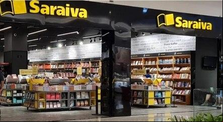 Fachada de uma antiga loja da Livraria Saraiva em shopping